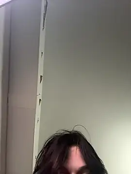 romanceteen online show from November 2025 09:35:01 PM