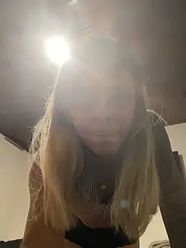 sabrinaneves online show from October 2025 07:14:02 PM