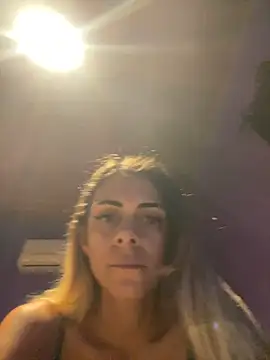 Snapshot of sabrinaneves chatting on July 2026 09:29:02 PM sabrinaneves online show from July 2026 09:29:02 PM