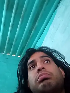 Snapshot of yuhenthr chatting on November 2025 05:45:01 PM yuhenthr online show from November 2025 05:45:01 PM