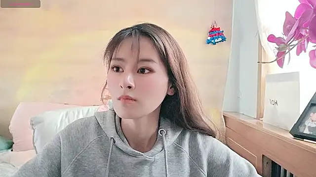 MsTipsy  online show from April 2026 10:14:02 AM