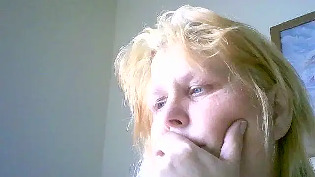 Snapshot of Sylviastar46 chatting on November 2025 09:47:02 AM Sylviastar46 online show from November 2025 09:47:02 AM