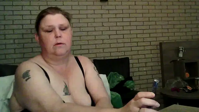 Sylviastar46 online show from April 2026 08:13:02 PM