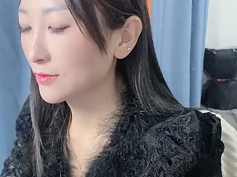 Snapshot of Doris-658 chatting on November 2025 01:49:01 AM Doris-658 online show from November 2025 01:49:01 AM