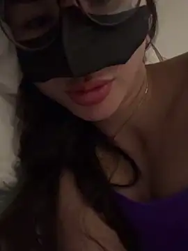 Snapshot of trinhvutrinh chatting on November 2025 07:36:02 PM trinhvutrinh online show from November 2025 07:36:02 PM