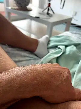 Snapshot of HeavenNHellCock chatting on October 2025 09:33:01 AM HeavenNHellCock online show from October 2025 09:33:01 AM