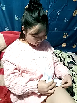 julybe online show from November 2025 01:54:02 PM