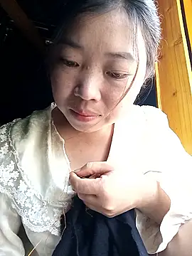 julybe online show from April 2026 07:58:02 AM