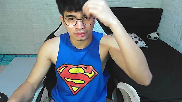 Asian France Angeloo online show from November 2025 10:49:02 AM