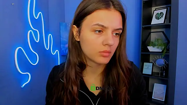 lisa dark  online show from June 2026 09:55:02 AM