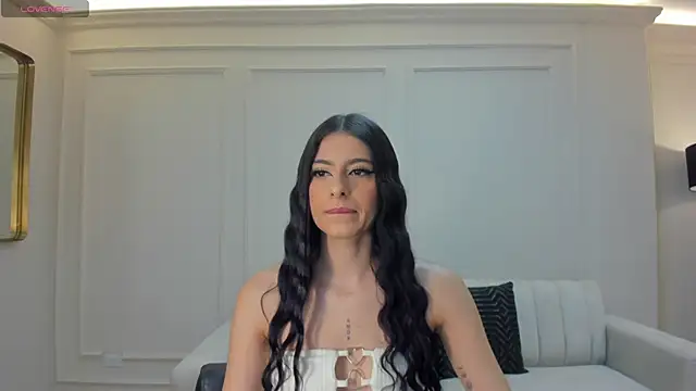 BellaConnorX online show from November 2025 04:05:01 AM