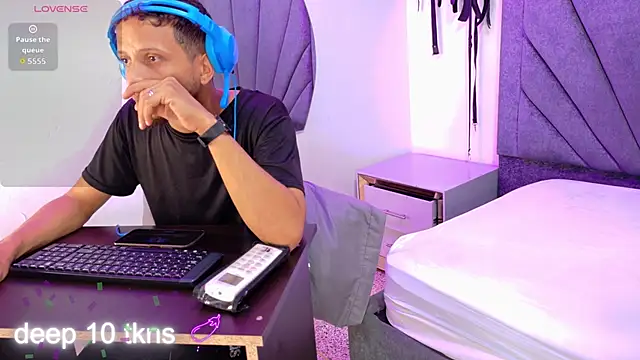 DamianandEva online show from April 2026 01:06:02 PM