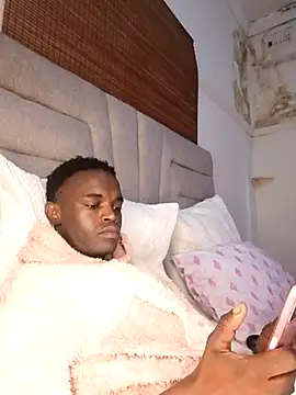 Snapshot of Lucile_Carrie chatting on November 2025 09:20:02 AM Lucile Carrie online show from November 2025 09:20:02 AM