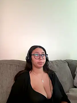 minha baby online show from January 2026 06:11:01 PM