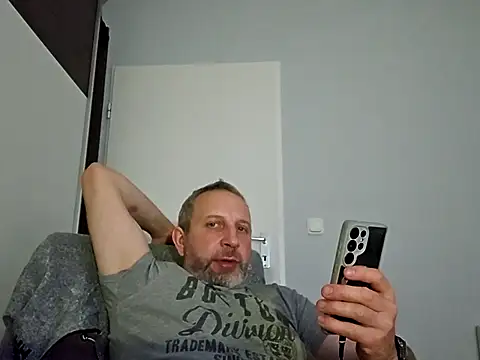 ghost430000 online show from November 2025 07:17:01 PM