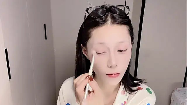 yuyu-33 online show from November 2025 12:38:02 AM