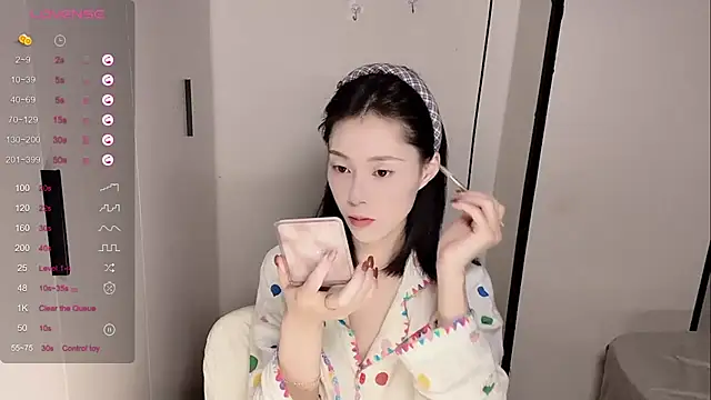 yuyu-33 online show from November 2025 12:38:02 AM