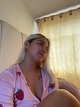 Elina Hills online show from December 2025 05:09:01 PM