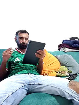 Snapshot of Barbanegra91mx chatting on June 2026 12:35:01 AM Barbanegra91mx online show from June 2026 12:35:01 AM