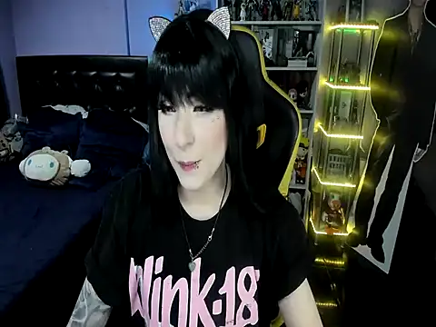 Snapshot of Yummy_dark chatting on November 2025 05:54:01 AM Yummy dark online show from November 2025 05:54:01 AM