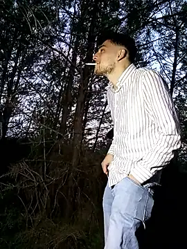 yasinesra757  online show from April 2026 05:05:02 PM