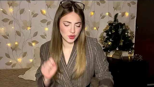 OrethaEredia online show from December 2025 06:04:01 PM