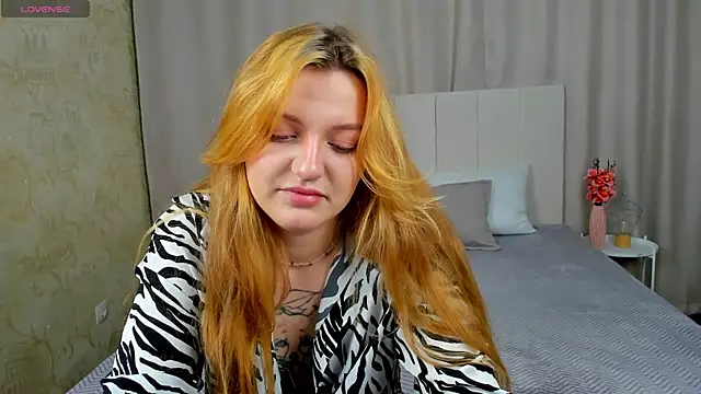 AnnaXPeach online show from November 2025 12:32:01 AM