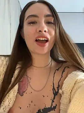 Snapshot of _Elizabeth_Brown chatting on November 2025 10:25:01 PM Elizabeth Brown online show from November 2025 10:25:01 PM