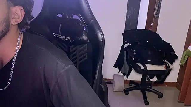 3v1l online show from November 2025 11:31:01 PM