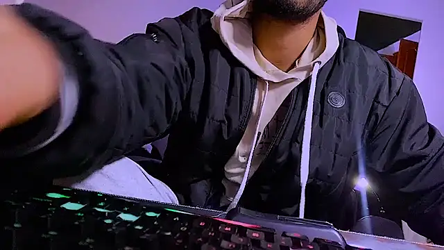 3v1l online show from June 2026 07:47:02 PM