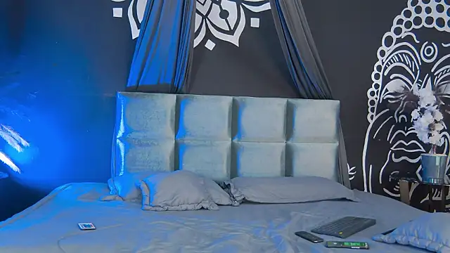 AlessioVitale online show from February 2026 07:54:01 PM