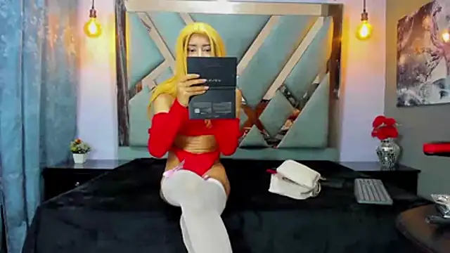 RegannTaylor online show from December 2025 01:50:02 PM