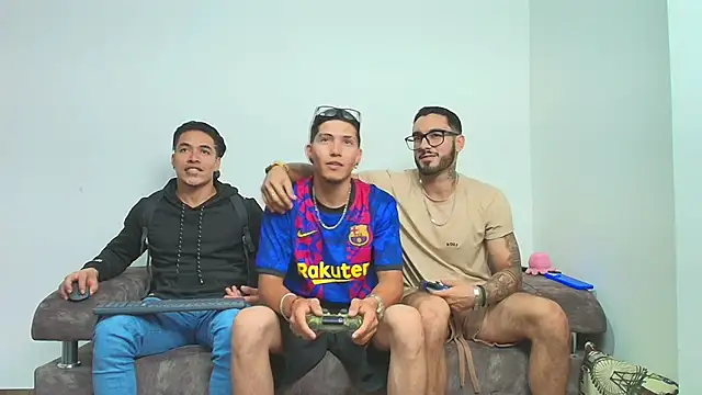 thebadboys05 online show from November 2025 02:03:01 AM