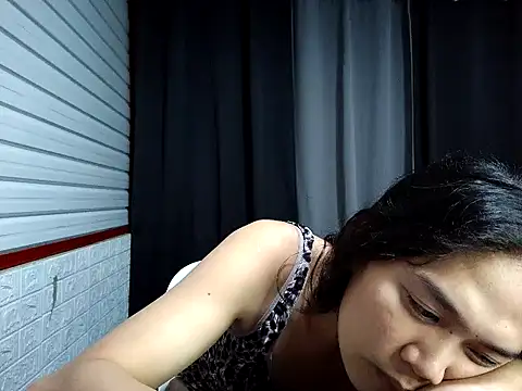 xwildflowerx online show from November 2025 01:55:02 PM