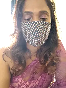 Queen-dhivya online show from December 2025 06:33:02 AM