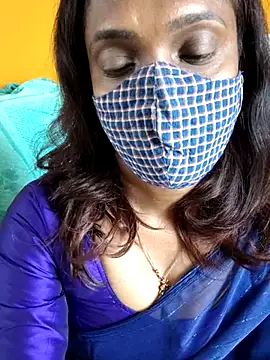 Snapshot of Queen-dhivya chatting on March 2026 07:36:02 AM Queen-dhivya online show from March 2026 07:36:02 AM