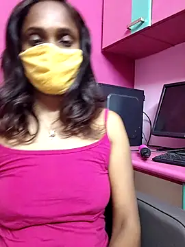 Snapshot of Queen-dhivya chatting on March 2026 06:18:02 PM Queen-dhivya online show from March 2026 06:18:02 PM