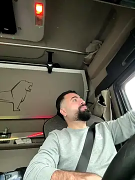 Snapshot of JanSy0 chatting on December 2025 01:29:02 PM JanSy0 online show from December 2025 01:29:02 PM