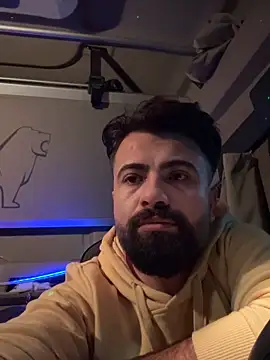 Snapshot of JanSy0 chatting on December 2025 06:05:02 PM JanSy0 online show from December 2025 06:05:02 PM