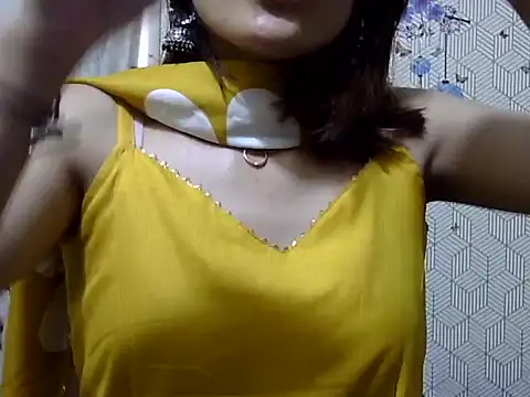 maira 33 online show from February 2026 07:56:01 AM