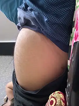 alan0ass online show from November 2025 01:04:02 PM