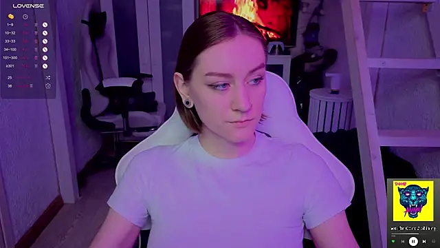 RetroMarie online show from November 2025 11:36:02 PM