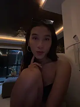 Snapshot of kaylamercader_ chatting on November 2025 05:13:01 PM kaylamercader online show from November 2025 05:13:01 PM