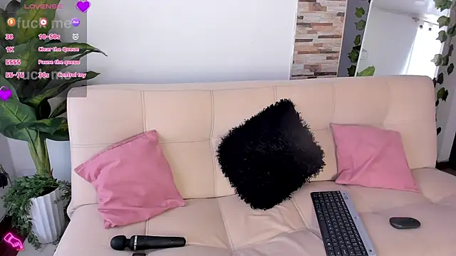 Evelyn R  online show from June 2026 03:21:02 PM
