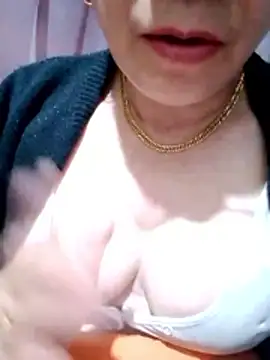 small-house123 online show from December 2025 10:50:01 PM