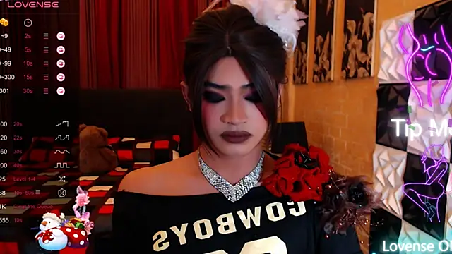 AthisaMooreTS online show from January 2026 09:00:01 AM