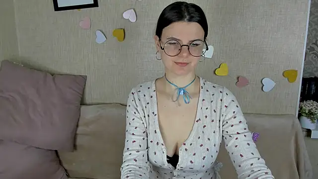 Zorianaa online show from April 2026 08:42:01 PM