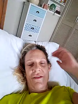 Snapshot of LittleSexyT chatting on November 2025 10:48:01 AM LittleSexyT online show from November 2025 10:48:01 AM