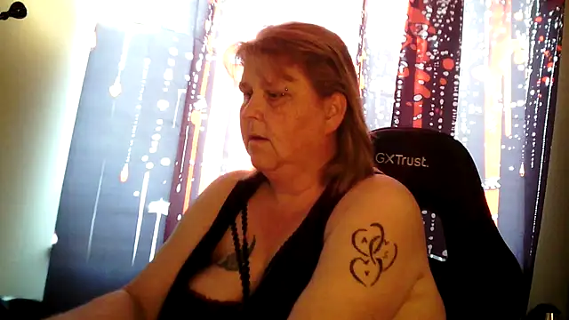 paulus52 online show from July 2026 05:15:02 PM