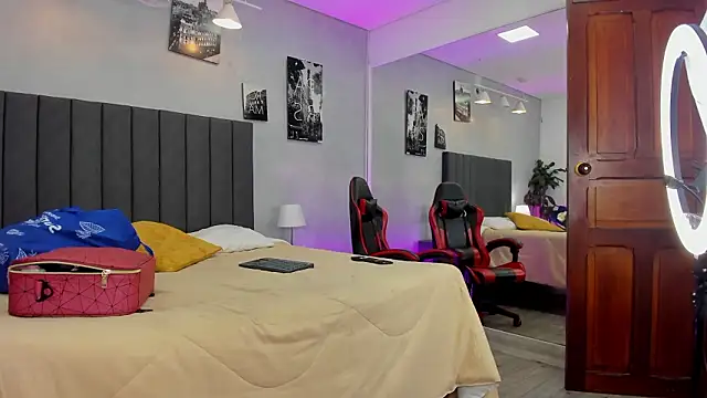 kendra london online show from March 2026 11:24:02 AM